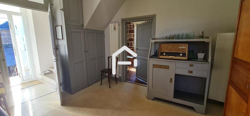 Propriété - 105 m² - 5 pièces