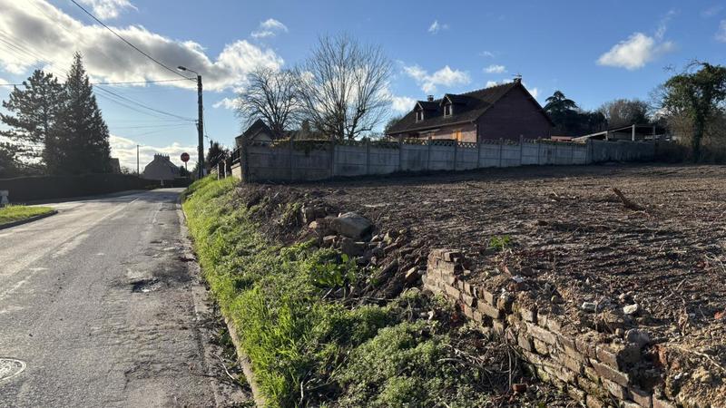 Terrain constructible - 1 000 m²