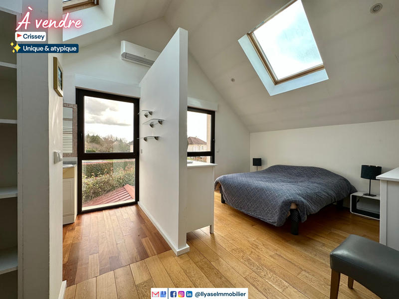 Maison - 273 m² - 8 pièces