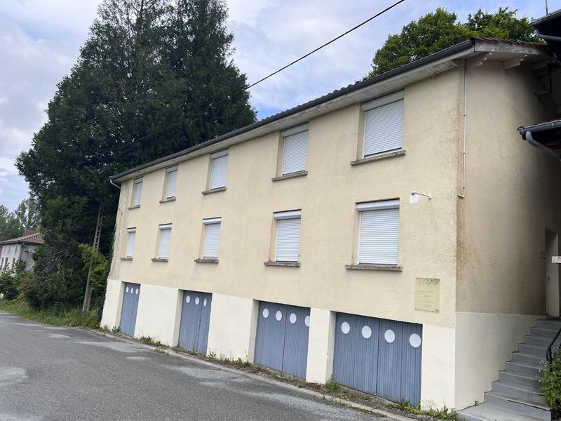 Maison - 600 m² - 19 pièces