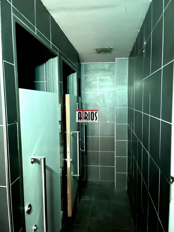 Local d'activité / Entrepôt - 650 m²