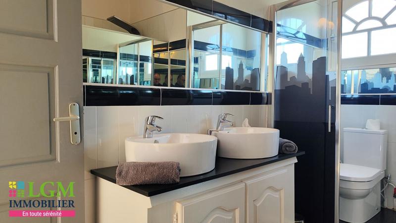 Villa - 170 m² - 5 pièces