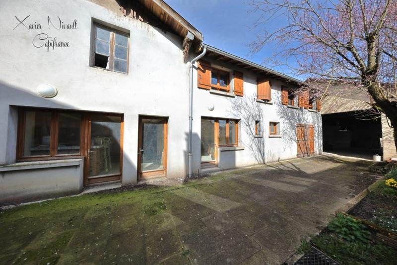 Maison - 373 m² - 8 pièces