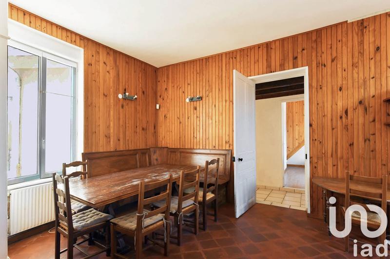 Maison - 202 m² - 8 pièces