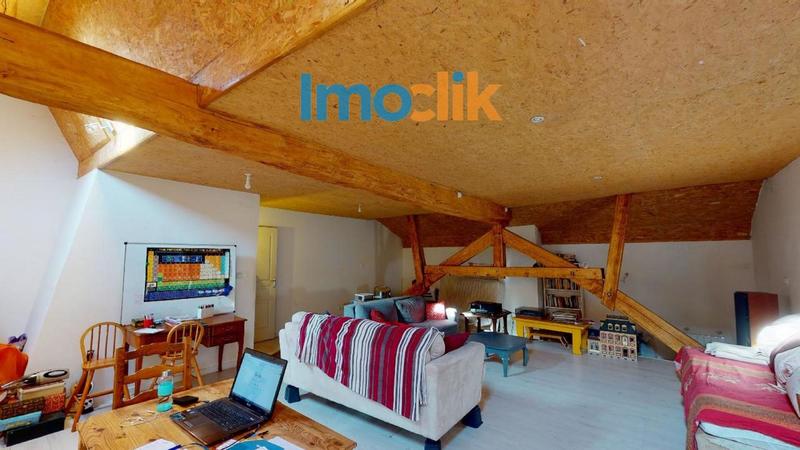 Maison de village - 211 m² - 10 pièces