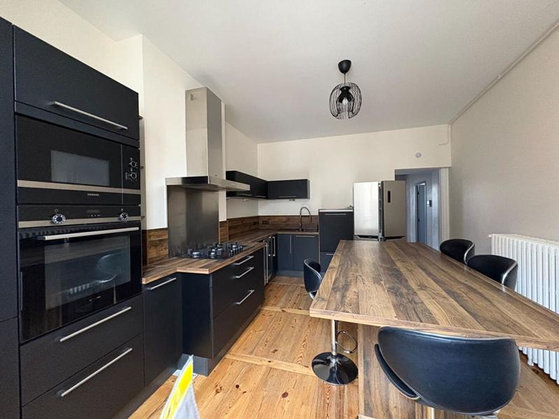 Appartement - 185 m² - 4 pièces