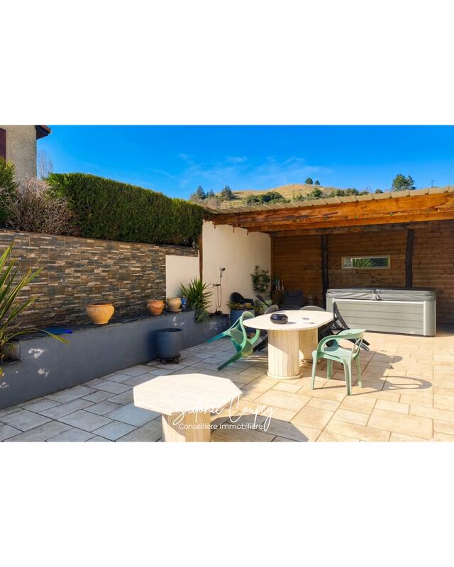 Maison - 130 m² - 5 pièces