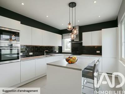 Maison - 168 m² - 7 pièces