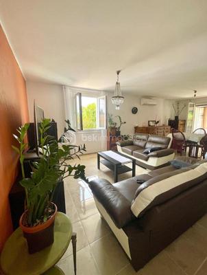 Maison - 97 m² - 4 pièces