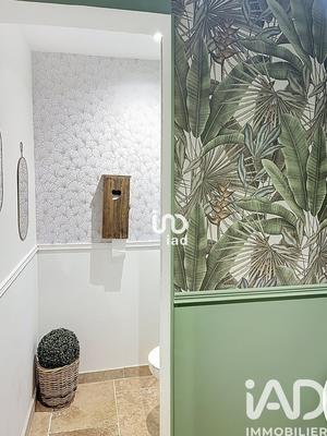 Maison - 255 m² - 8 pièces