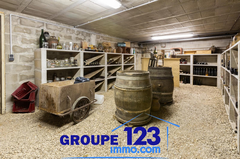 Maison - 286 m² - 7 pièces