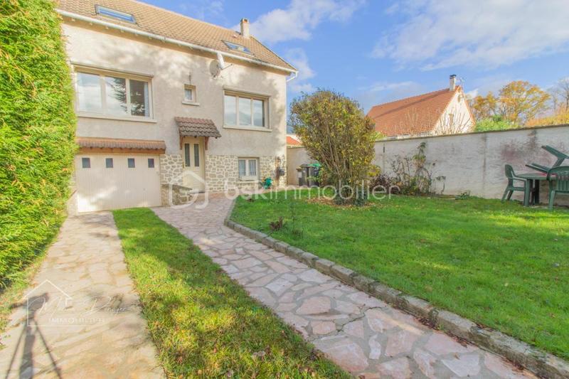 Maison - 107 m² - 5 pièces