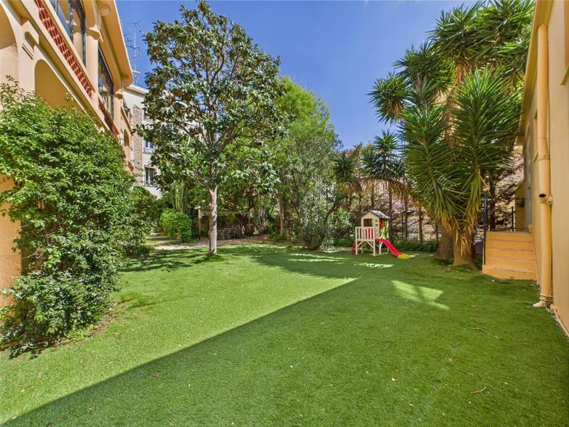 Appartement bourgeois - 193 m² - 4 pièces