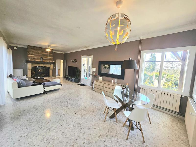 Maison - 139 m² - 6 pièces