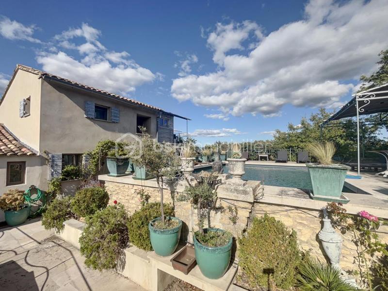 Propriété - 341 m² - 12 pièces