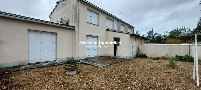 Maison - 90 m² - 5 pièces