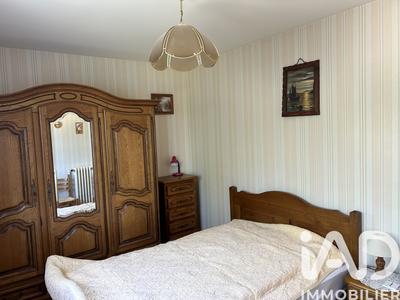 Maison - 93 m² - 5 pièces