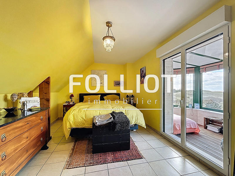 Maison - 246 m² - 11 pièces