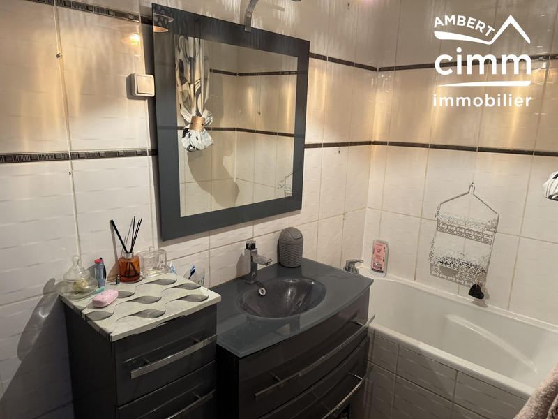 Maison - 85 m² - 6 pièces