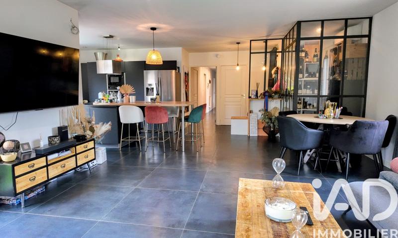 Maison - 121 m² - 4 pièces