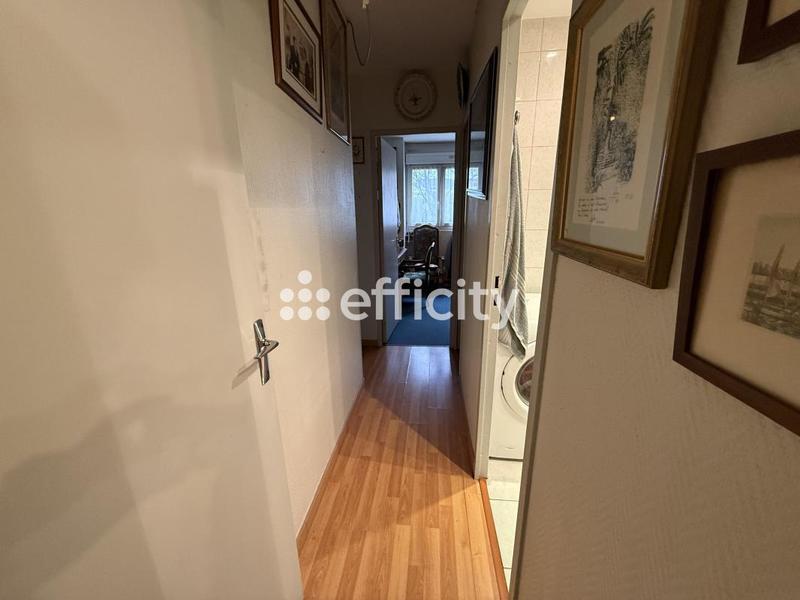 Appartement - 99 m² - 5 pièces