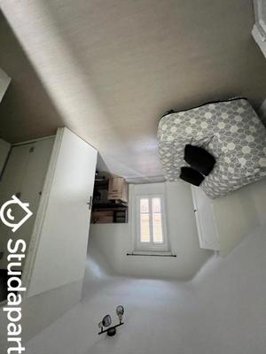 Chambre - 15 m² - 1 pièce