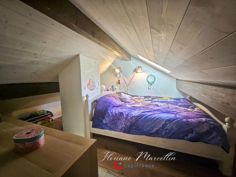 Maison - 254 m² - 5 pièces