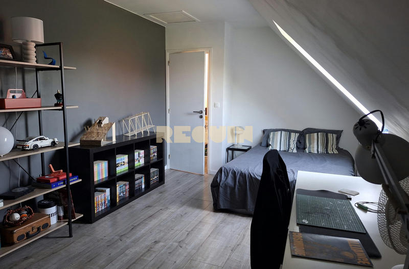 Maison - 133 m² - 6 pièces