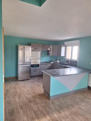 Maison traditionnelle - 110 m² - 5 pièces