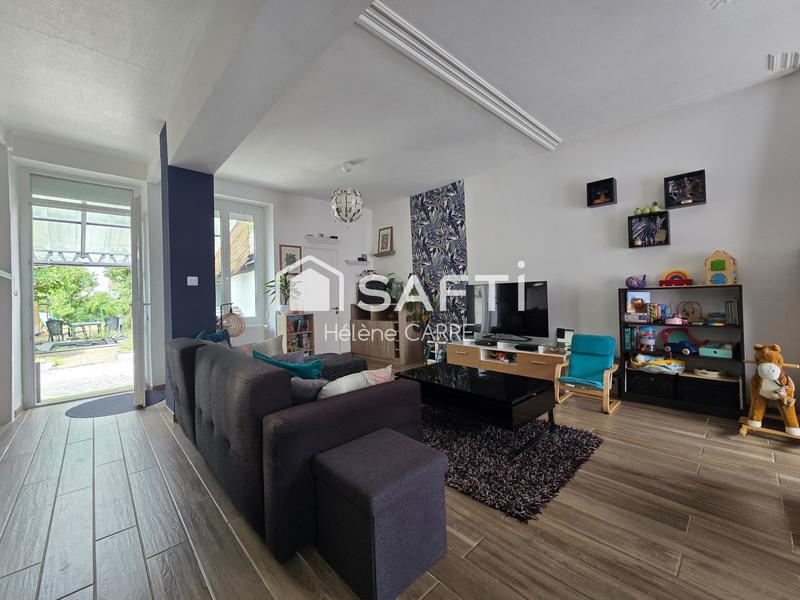 Maison - 90 m² - 5 pièces