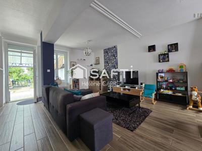 Maison - 90 m² - 5 pièces