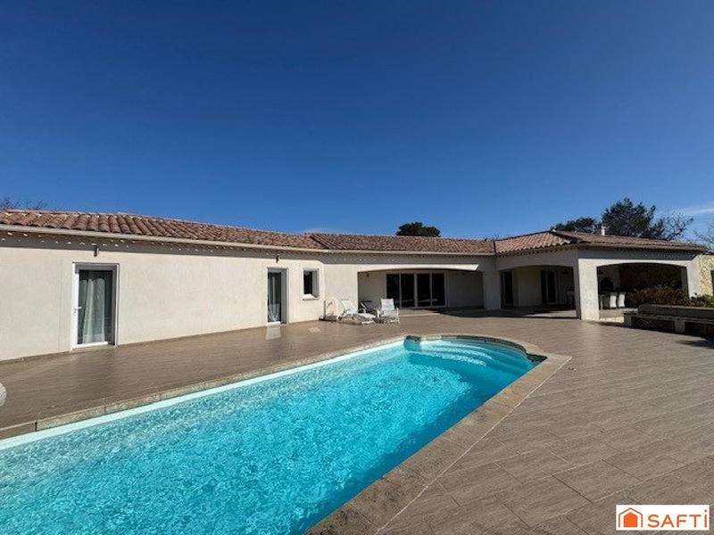 Villa - 205 m² - 5 pièces
