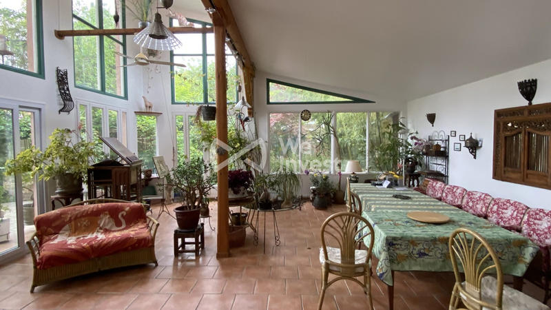 Maison - 248 m² - 8 pièces