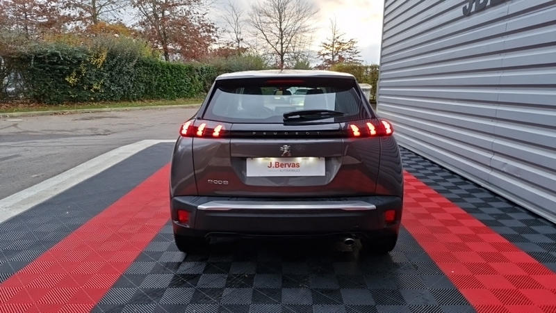 Peugeot 2008 bluehdi 130 ss eat8 active business