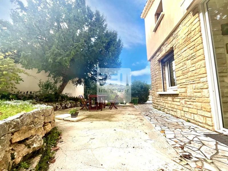 Villa - 95 m² - 4 pièces