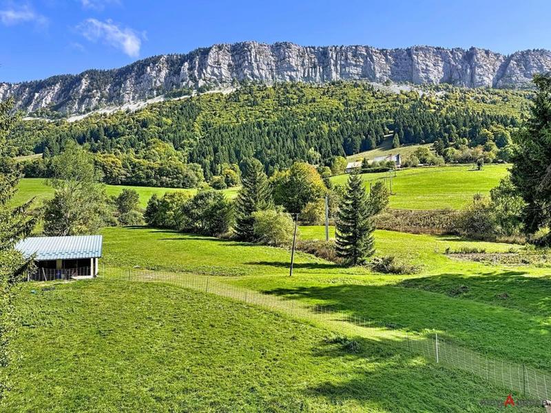 Maison traditionnelle - 195 m² - 7 pièces