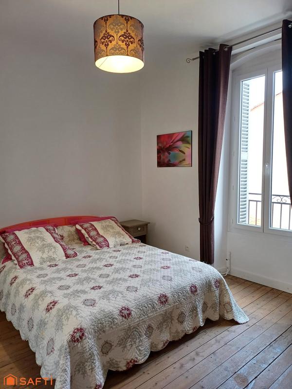 Maison - 226 m² - 7 pièces