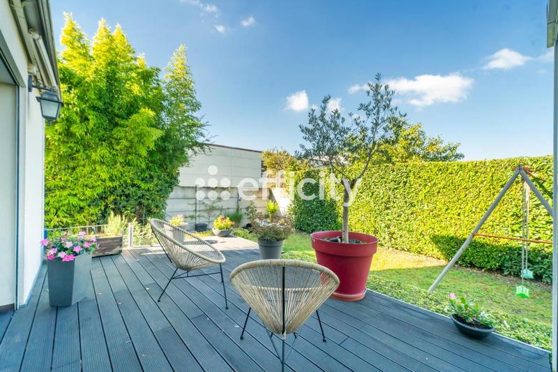 Maison - 155 m² - 8 pièces