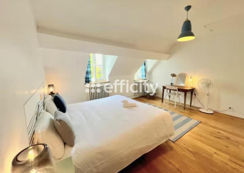 Maison - 170 m² - 6 pièces