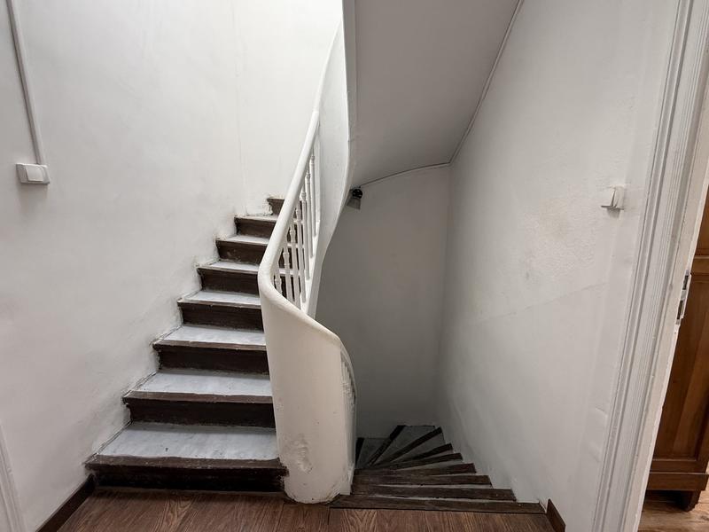 Maison - 180 m² - 8 pièces