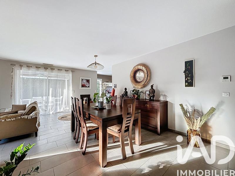 Maison - 110 m² - 4 pièces