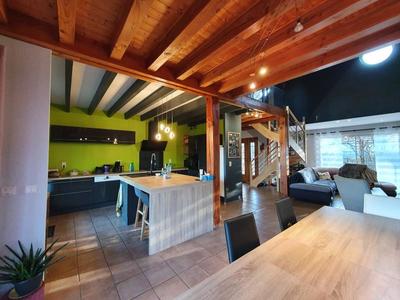 Maison - 190 m² - 6 pièces