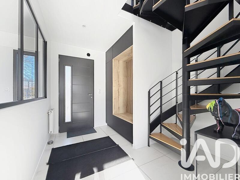 Maison - 155 m² - 5 pièces