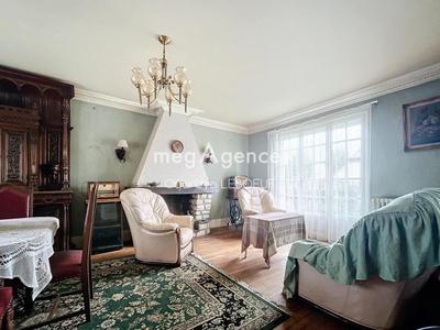 Maison - 131 m² - 6 pièces