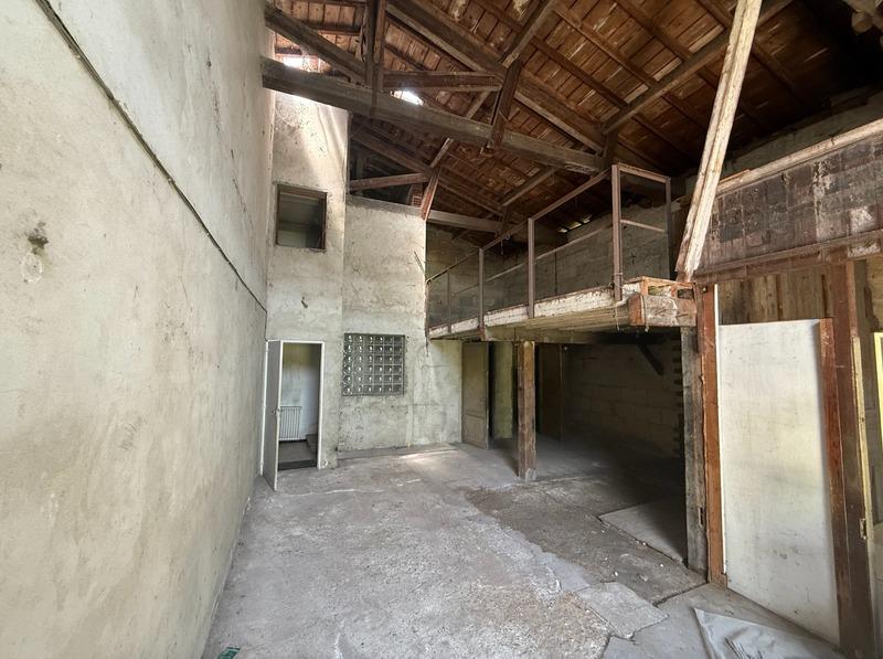 Maison - 250 m² - 6 pièces