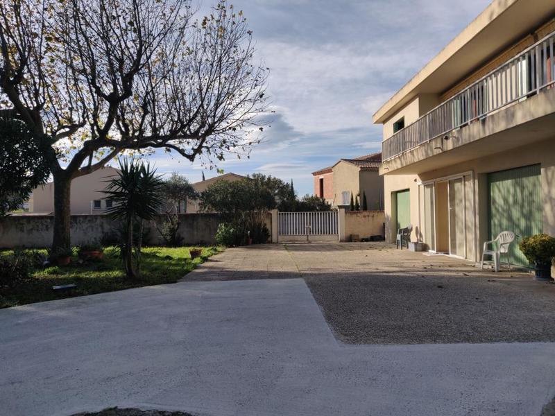 Maison - 180 m² - 5 pièces