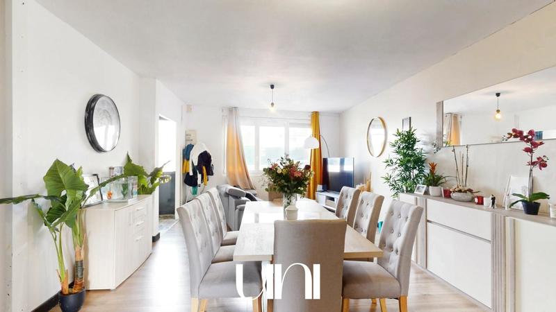 Maison - 98 m² - 3 pièces