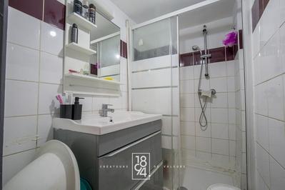 Appartement - 145 m² - 6 pièces