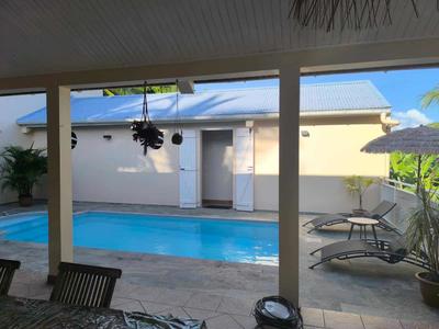 Maison - 208 m² - 8 pièces