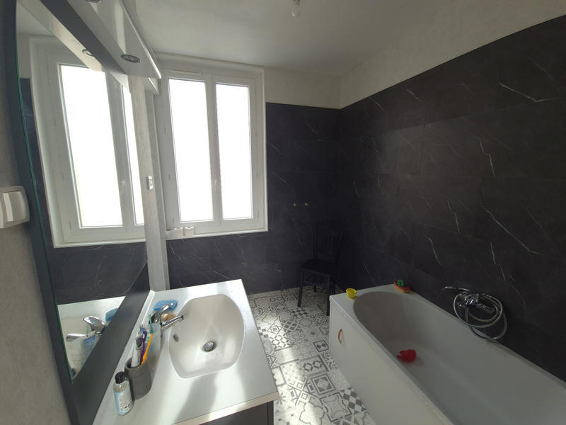 Maison - 82 m² - 4 pièces